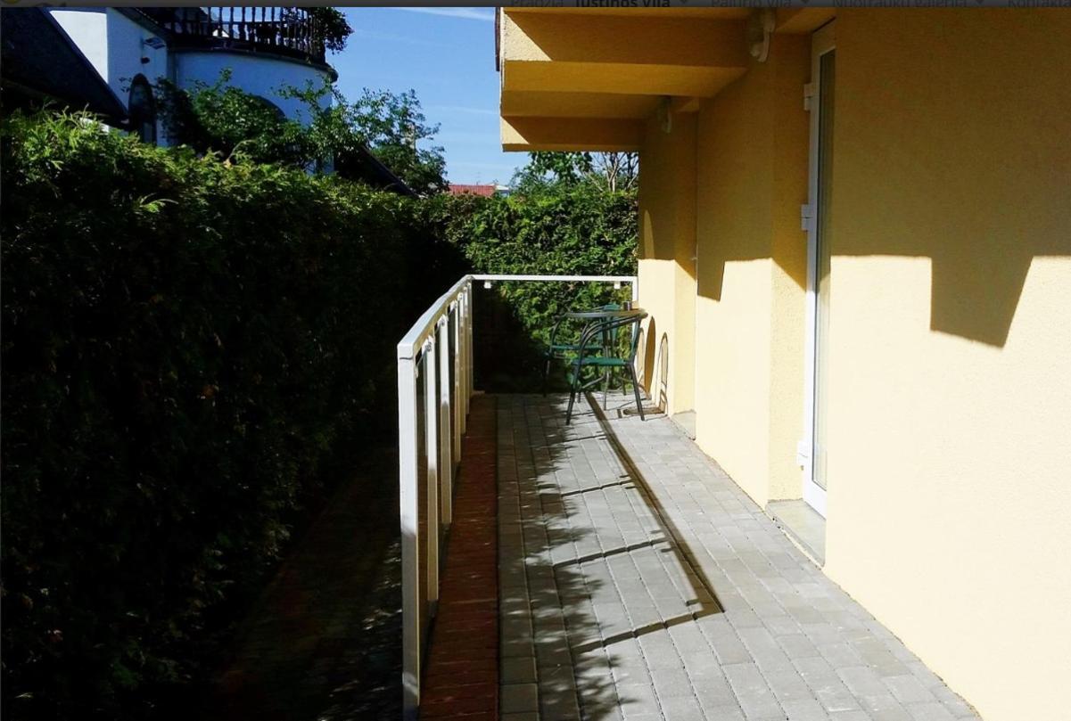 Justinos Vila Palanga Luaran gambar