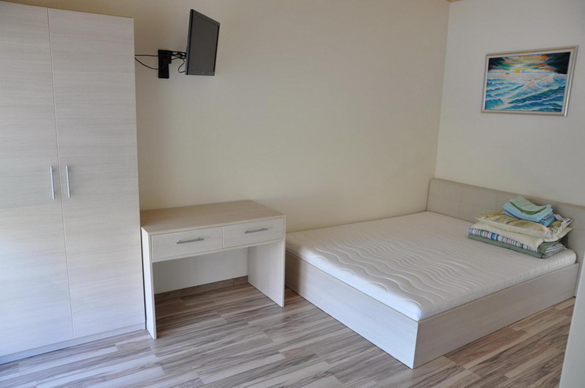 Justinos Vila Palanga Bilik gambar